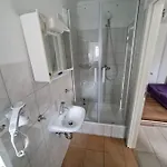 Hotel Zur Seerobbe 3*