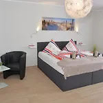 Zur Seerobbe Hotel 3*