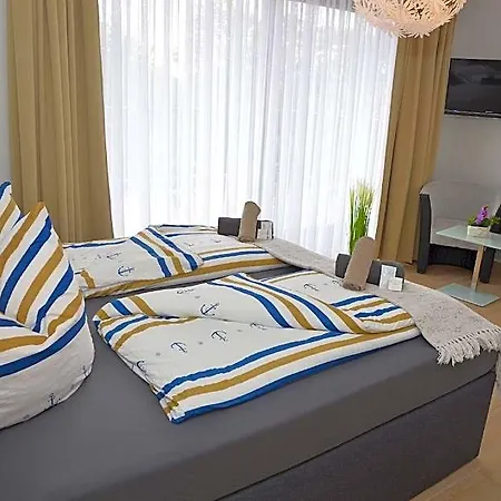 Zur Seerobbe 3*