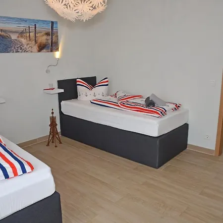 Zur Seerobbe 3* 쿡스하펜