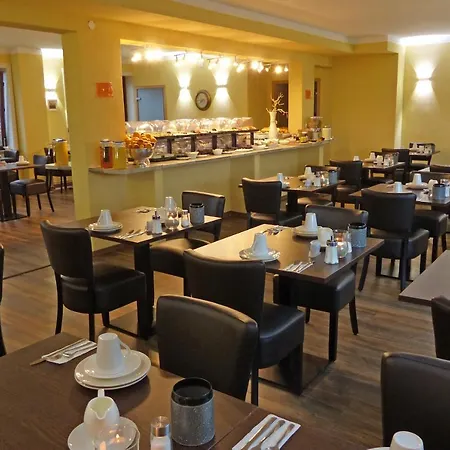 Zur Seerobbe 3* 쿡스하펜