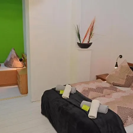 Zur Seerobbe