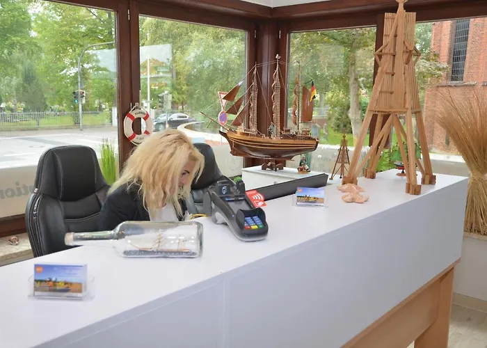 Отель Zur Seerobbe Куксхафен