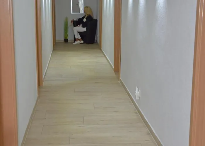 Zur Seerobbe Отель Куксхафен