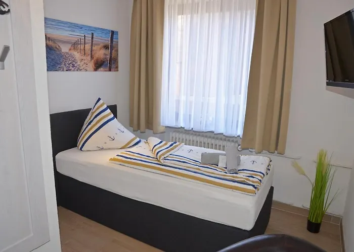 Zur Seerobbe Отель 3*